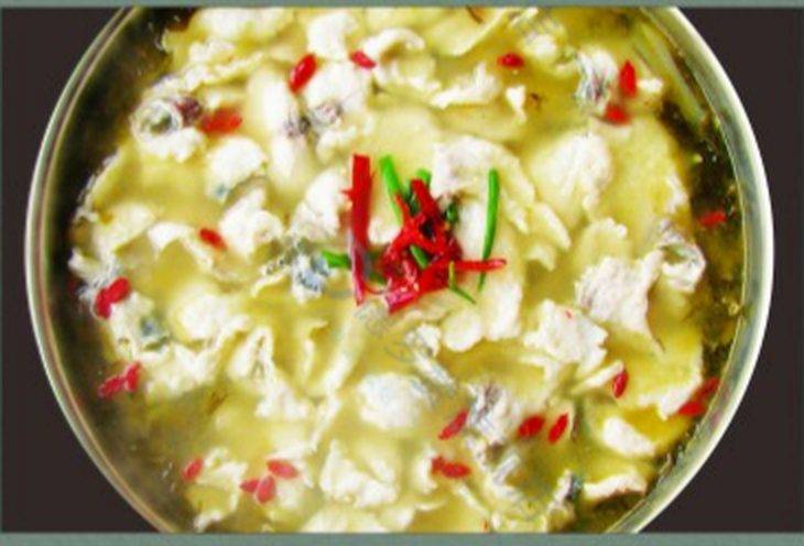 Home-style pickled fish in sour broth